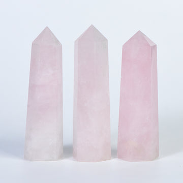 Natural Rose Quartz Tower · Love, Healing & Heart Harmony (8–9 cm)