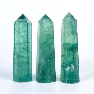 Natural Green Fluorite Tower · Focus, Cleansing & Emotional Balance (8–9 cm)